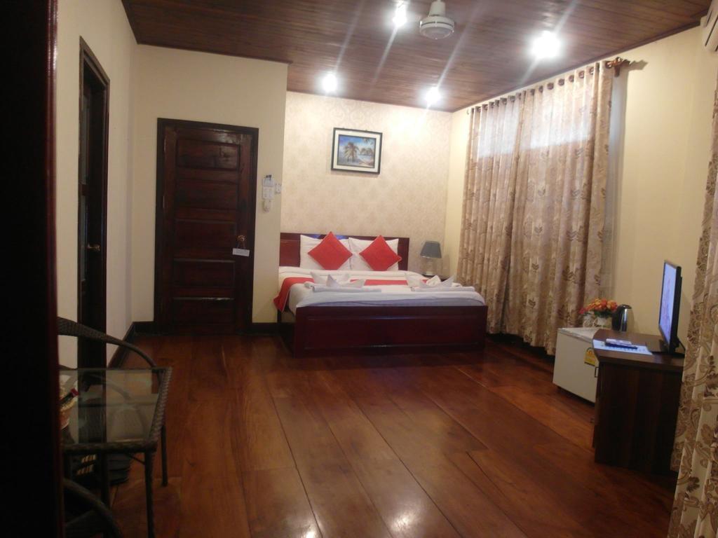 Mekong Sunset View Hotel Луанг Прабанг Екстериор снимка