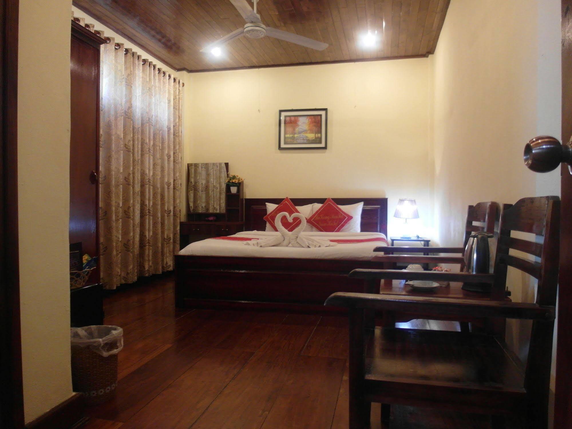 Mekong Sunset View Hotel Луанг Прабанг Екстериор снимка