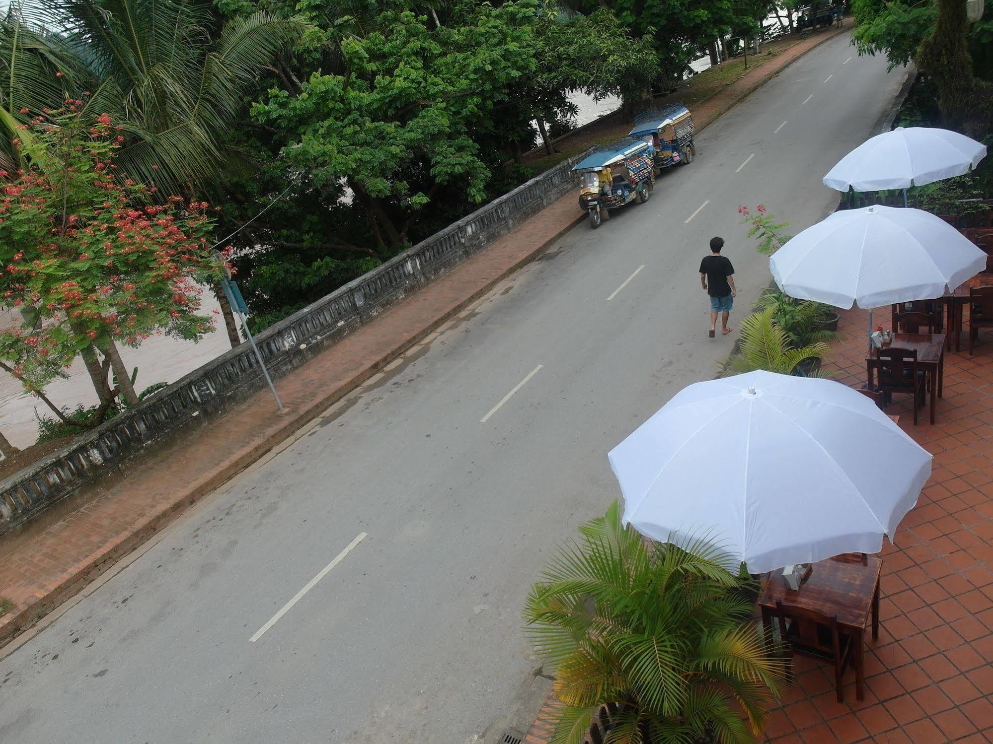 Mekong Sunset View Hotel Луанг Прабанг Екстериор снимка